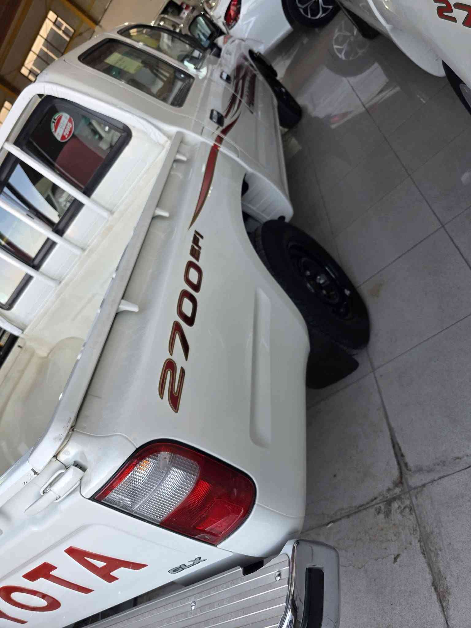 سلام علیکم 
ماشاءاللە 
جمرە 2005شریکە کارتون ماشی 31الف 
رقم سلیمانیە شخط مابی
ترید سیارە خابر خدمتک
مکانی سلیمانیە کلار
***********
