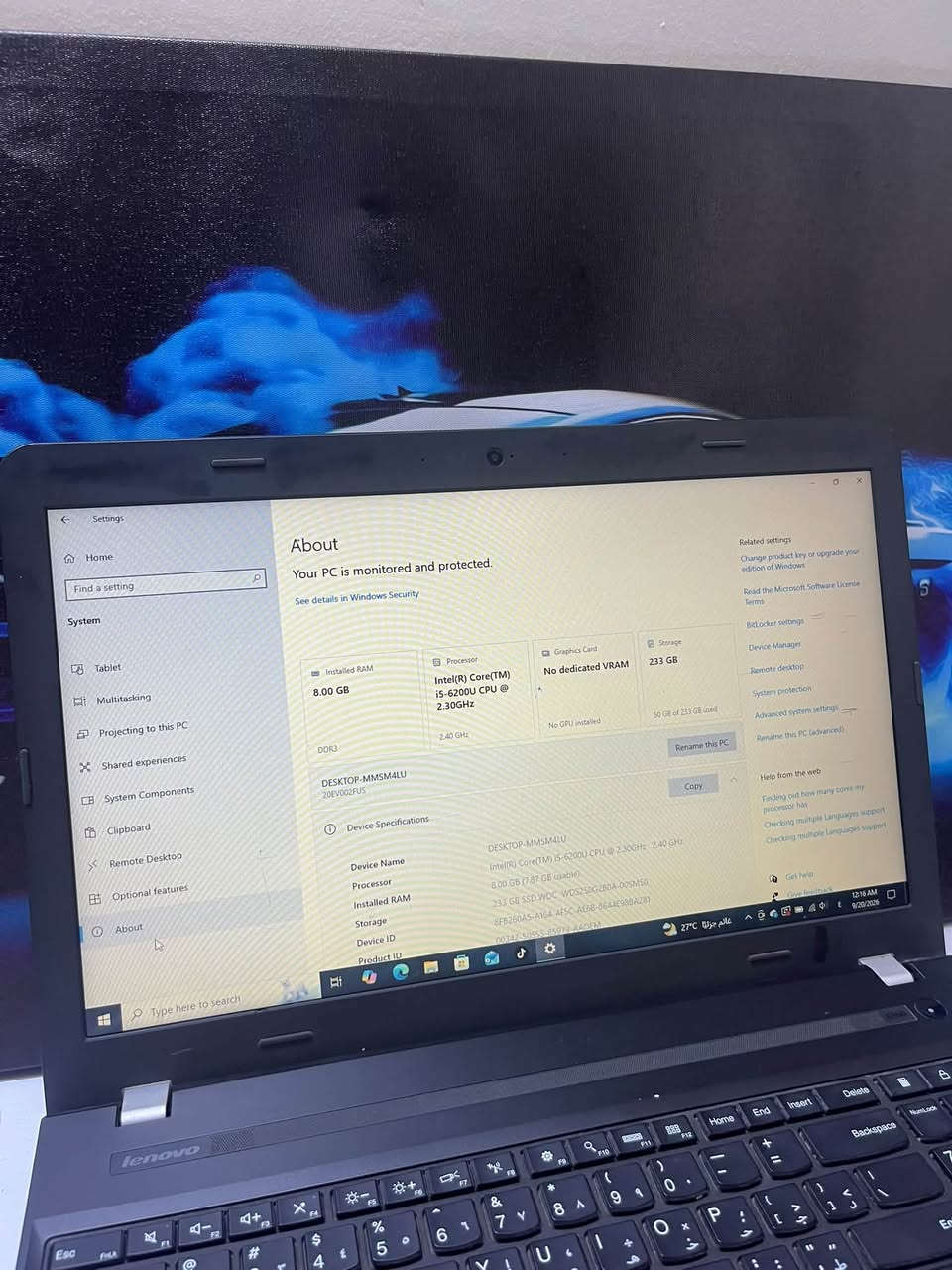 لابتوب لينوڤو اخو الجديد شحنته شحنه وحدة وماستعملته مواصفات بلصور سعر 250 مكاني بغداد شعب *********** واتساب
ميعجبك السعر اعبر المنشور 🤍

نص مكتوب في الصور:
- Settings Home Find a setting System Display Tablet Multitasking Projecting to this PC Shared experiences System components Clipboard Remote Desktop About About Your PC is monitored and protected. See details in Windows Security Installed RAM 8.00 GB Processor Intel(R) Core(TM) i5-6200U CPU @ 2.30GHz Graphics Card No dedicated VRAM Storage 233 GB DDR3 2.40 GHz No GPU installed 50 GB of 233 GB used DESKTOP-MM5M4LU Rename this PC Device Specifications Device Name DESKTOP-MM5M4LU Processor Intel(R) Core(TM) i5-6200U CPU @ 2.30GHz 2.40 GHz Installed RAM 8.00 GB (7.87 GB usable) Storage 233 GB SSD WDC WDS230G2B0A-00SM50 Device ID Product ID Related settings Change product key or upgrade your edition of Windows Read the Microsoft Software License Terms BitLocker settings Device Manager Remote desktop System protection Advanced system settings Rename this PC (advanced) Help from the web Getting help how many cores my processor has Checking multiple languages support Checking multiple languages support Get help