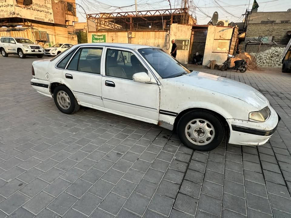 السلام عليكم برنس للبيع موديل 1995 رقم بغداد 
السعر 33 
الاتصال ***********
