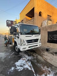 اللبيع أو مراوس بي كرين 7طن07715697601  نص مكتوب في الصور: - كروب كرين...