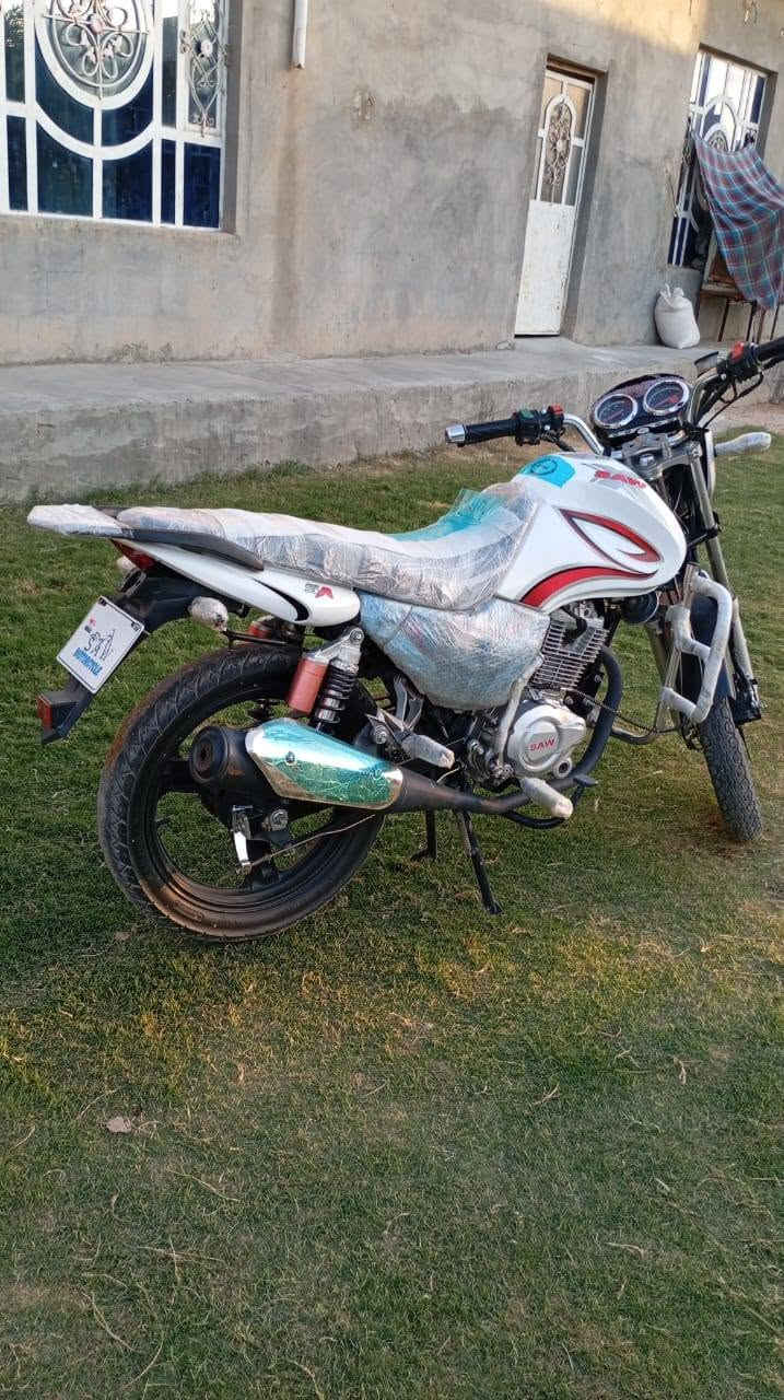 سنكي للبيع مديل 24 محرك 150بصمتين اربع سويجات التاير الخلفي مال شركه بعده دبلات شركه مملعوب بيها الموطور كامل مكمل اي نقص مابيه ممتعوب بعده شركه 
السعر مليون و325وبيه مجال مكاني الضلوعيه للاستفسار
***********
