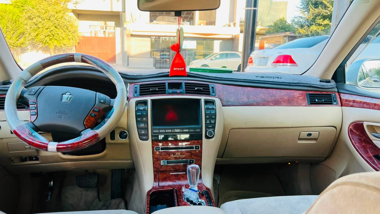 شاهينه ٢٠٠٥گه وره به گه وري ٣ دوگمه  ناوزه رد  موس ديناري مسروفي نييه فول مه سروف كراو مالي دؤسته
بؤنرخ تيل بكه  وه تساپ ڤايبه ر ***********
***********
