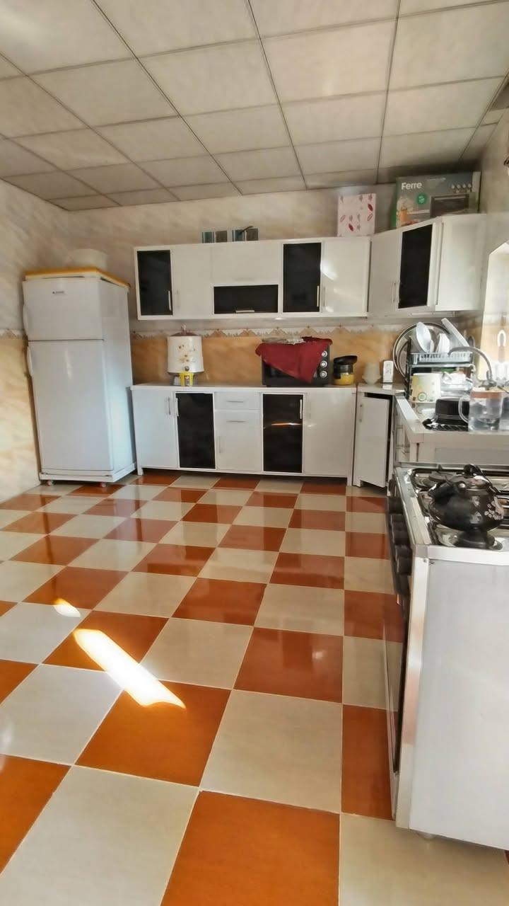 🏠 خانوو بۆ فرۆشتن 
📍 شوێن: شورجە – ڕشید ئاوا
📐 ڕووبەر: 200م²
🏢 دووقات
📜 تاپۆ
✨ هەلیەکی باش بۆ کڕین و نیشتەجێبوون لە شوێنێکی باش!
📞 بۆ زانیاری زیاتر پەیوەندیمان پێوە بکەن.
🏠 دار للبيع – شورجة
📍 الموقع: شورجة – رشيد آوا
📐 المساحة: 200م²
🏢 طابقين
📜 طابو
✨ فرصة مميزة للسكن والاستثمار في موقع جيد!
📞 للاستفسار والتفاصيل، تواصلوا معنا.
***********   ***********
