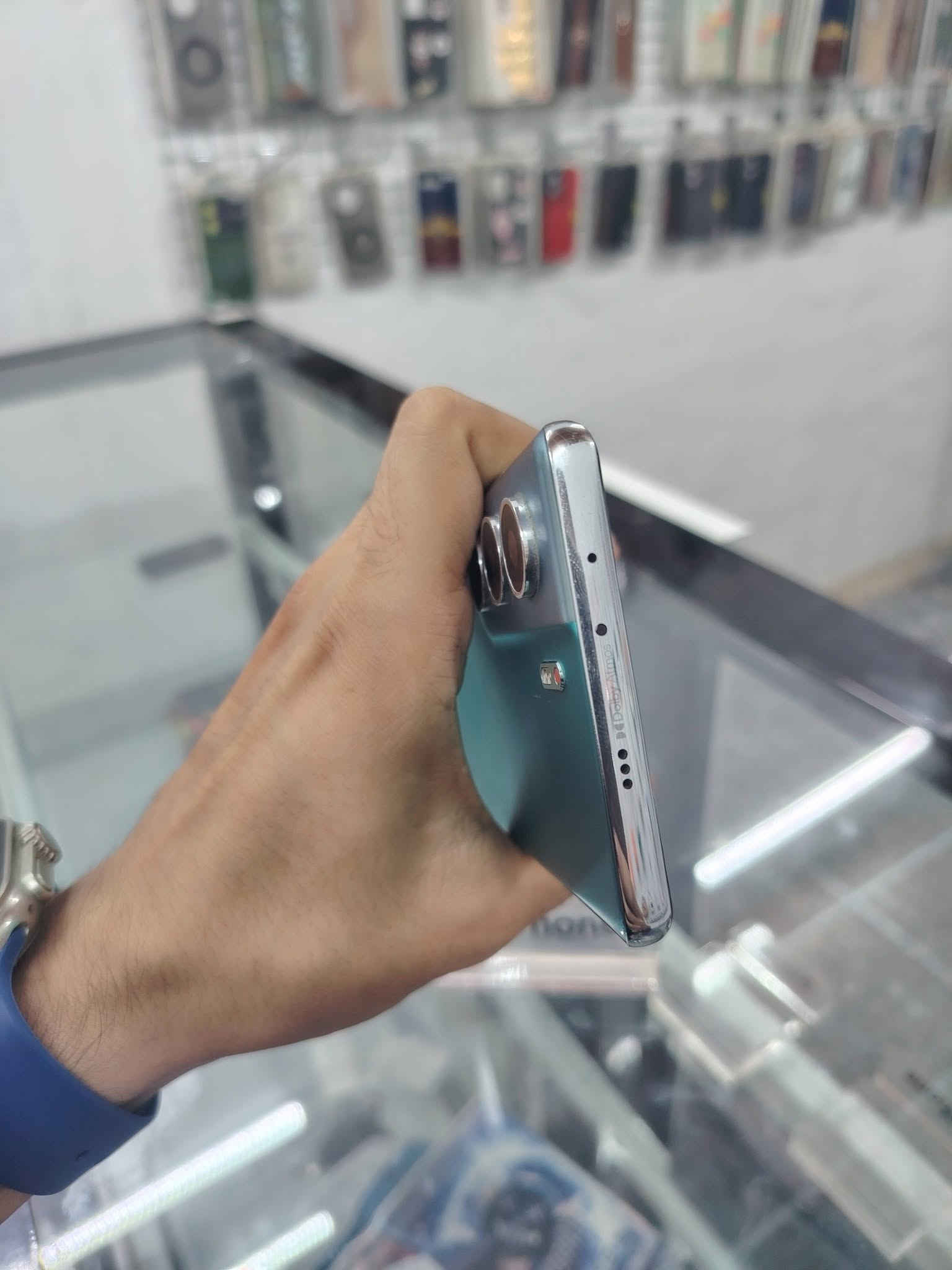 تكنو كامون 40 برو 5G ذاكره 256 عشوايه 8+8 نضافت جهاز كدامك بدون ملحقات السعر 325 مكاني بغداد جسر ديالئ القديم شراي راسلني *********** مكتب المصطفى توصيل داخل بغداد فقط
