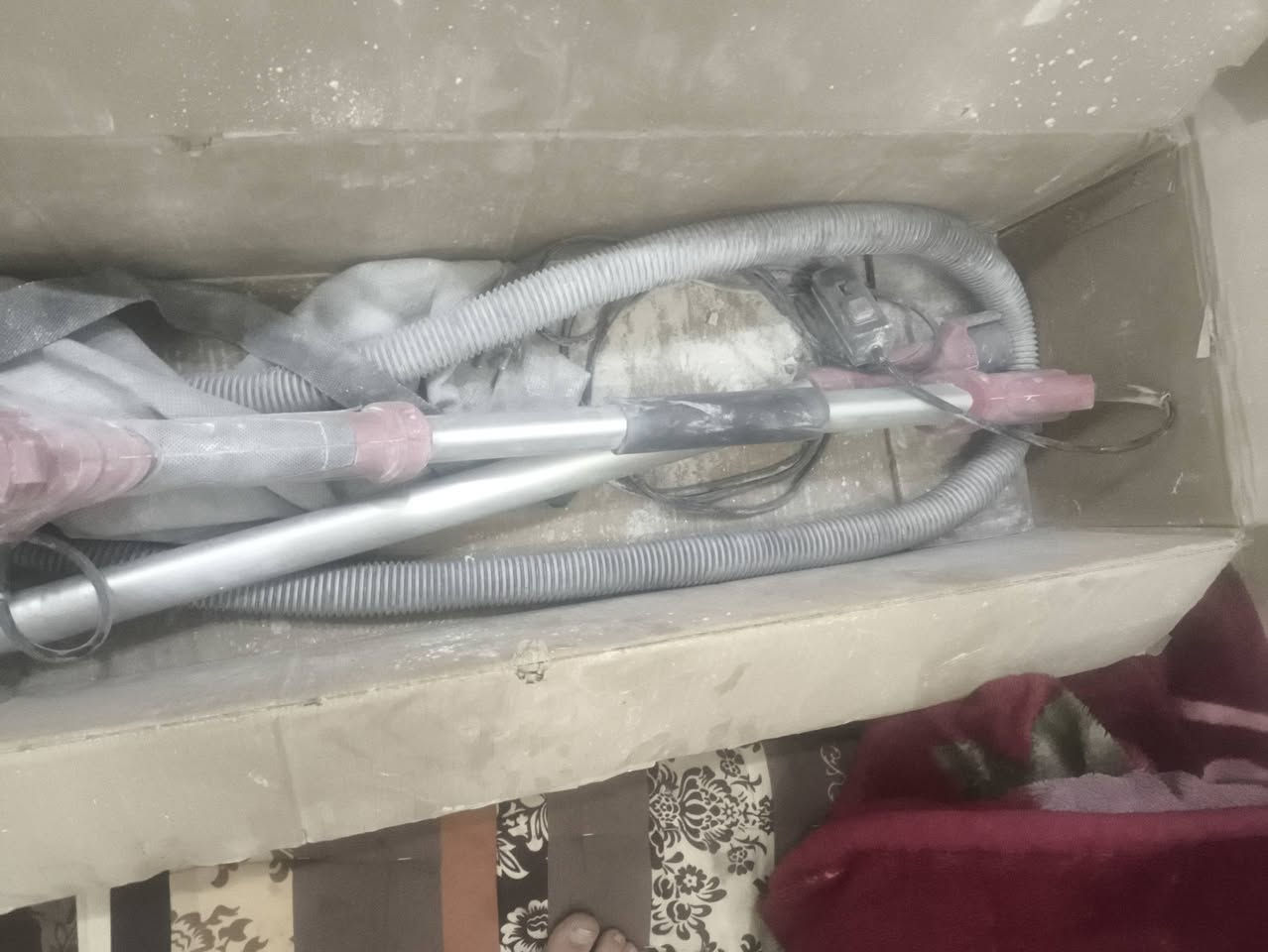 عندي هاي المنعمة للبيع 100الف وبيه مجال للشراي ستخدام بيت واحد فقط وكف الشغل اريد ابيعه ما عندي مصرف 
***********
