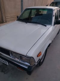كرونه البيع موديل 79مصبوغه عام رقم انكليزي جديد شرط التحويل ولباقي كدا...