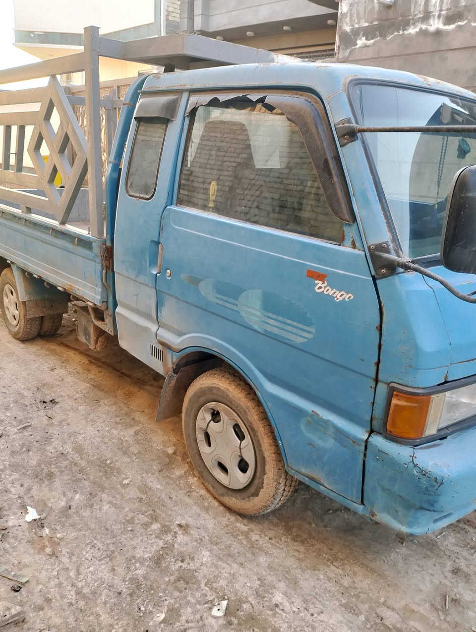 السلام عليكم/ بنكو 94 قماره وربع رقم بابل مكفوله من ضربه صبغ محرك كير حداديه كهربائيات تخم تاير سنويه لغاية 30 هزه جديده السعر 60 وبيه مجال والشراي بي خير ويدلل مكاني بابل ***********

