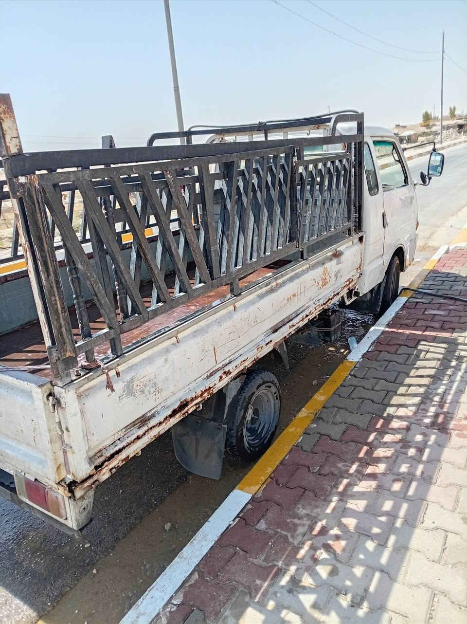 السلام عليكم كيه بنكو موديل 96 كير محرك مجفت جديد اكسل قماره مكفوله رقم انبار تحويل مباشر السعر 50 مجال بسيط *********** مكان السياره لانبار قضاء حديثه
