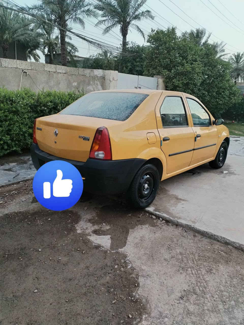 السلام عليكم عندي رينو للبيع جديده كله شغال تبريد محرك كير كل مكفول تخم تاير وصل خط الهىه كله مصفر سعر خاص ع رقمي *********** مكاني بغداد بسمايه
