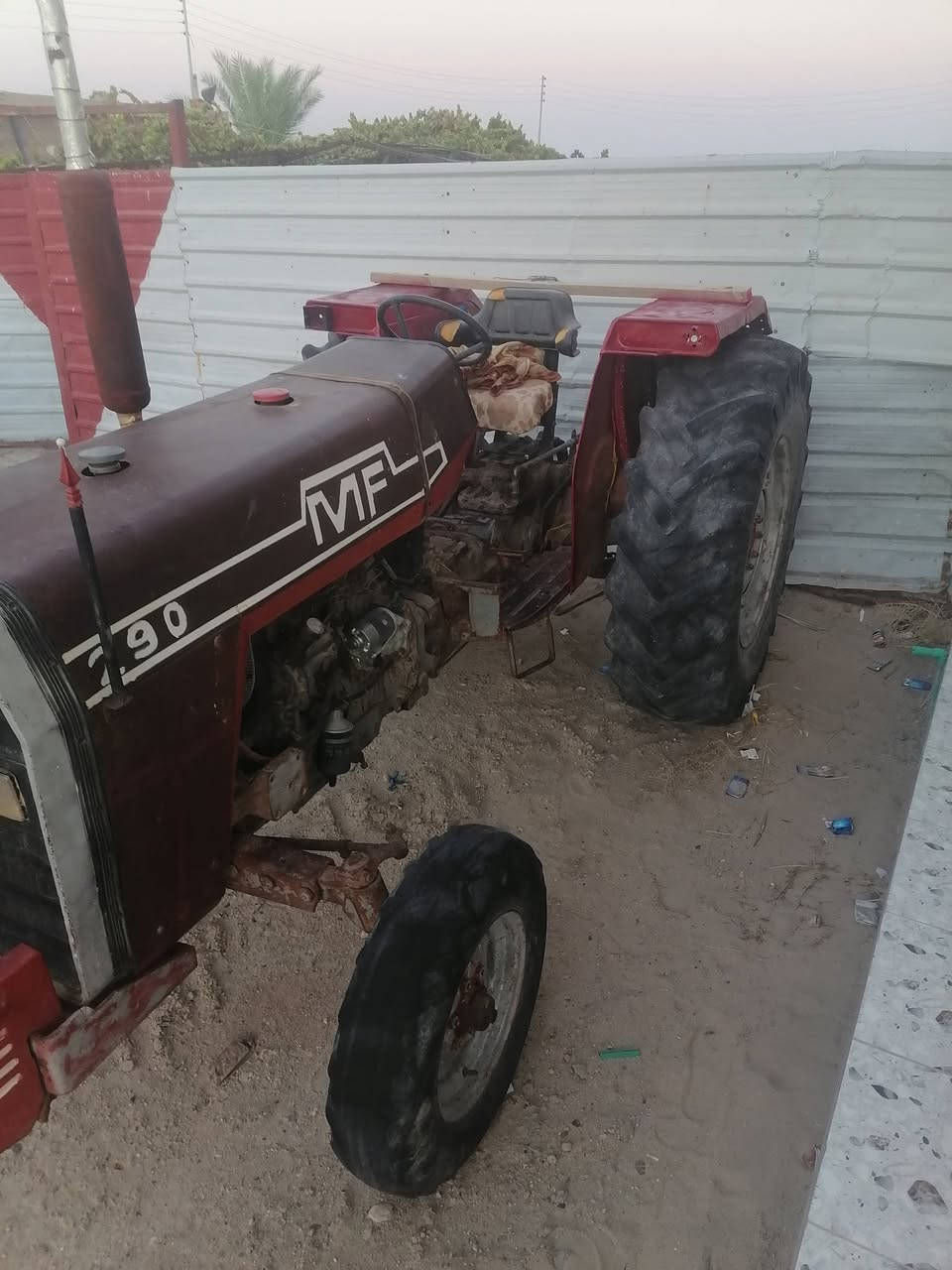 مكينه لليبع حجم 290 نضيفه المكان عامريه الفلوجه ***********
