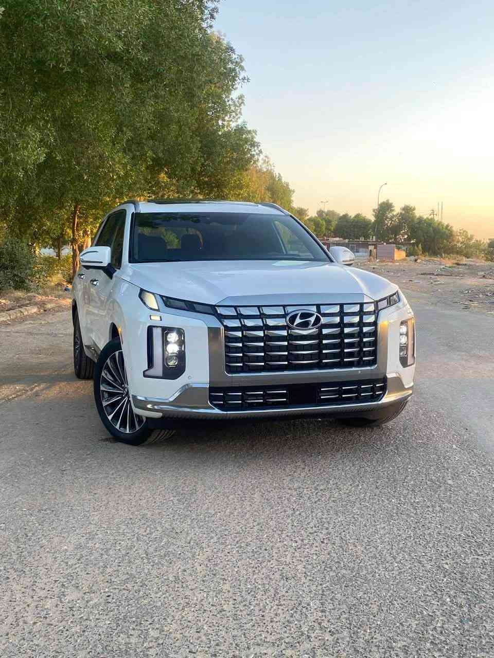السلام عليكم للبيع هونداي بلسايد 2024
فئة الكولكراف فول اعلى المواصفات 
خمس كامرات كشنات تدفئة تبريد مساج 
تتقدم وترجع بلبصمة وهواي مواصفات بيهة 
حادث السيارة فقط بنيد ودعاميه مبدلات 
نفس اللون السيارة بدون صبغ بدون اي دواخل 
ماشية 3000 كيلو متر زيرو السيارة بدون رقم 
اني المستورد مكاني بابل المسيب 
للاستفسار ***********

