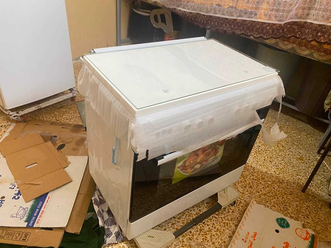 البيع طبخ وثلاج جديدات الموصل جانب الأيمن الهاتف***********
