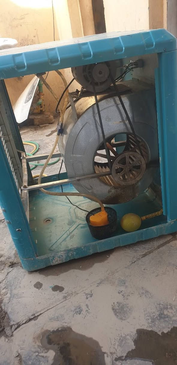 السلام عليكم مبردة للبيع جديدة كلش قليل استخدام سعرهة ١٢٠ للشراي ***********
