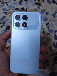 بوكو F8 برو • ذاكره ٥١٢ • رام ١٦