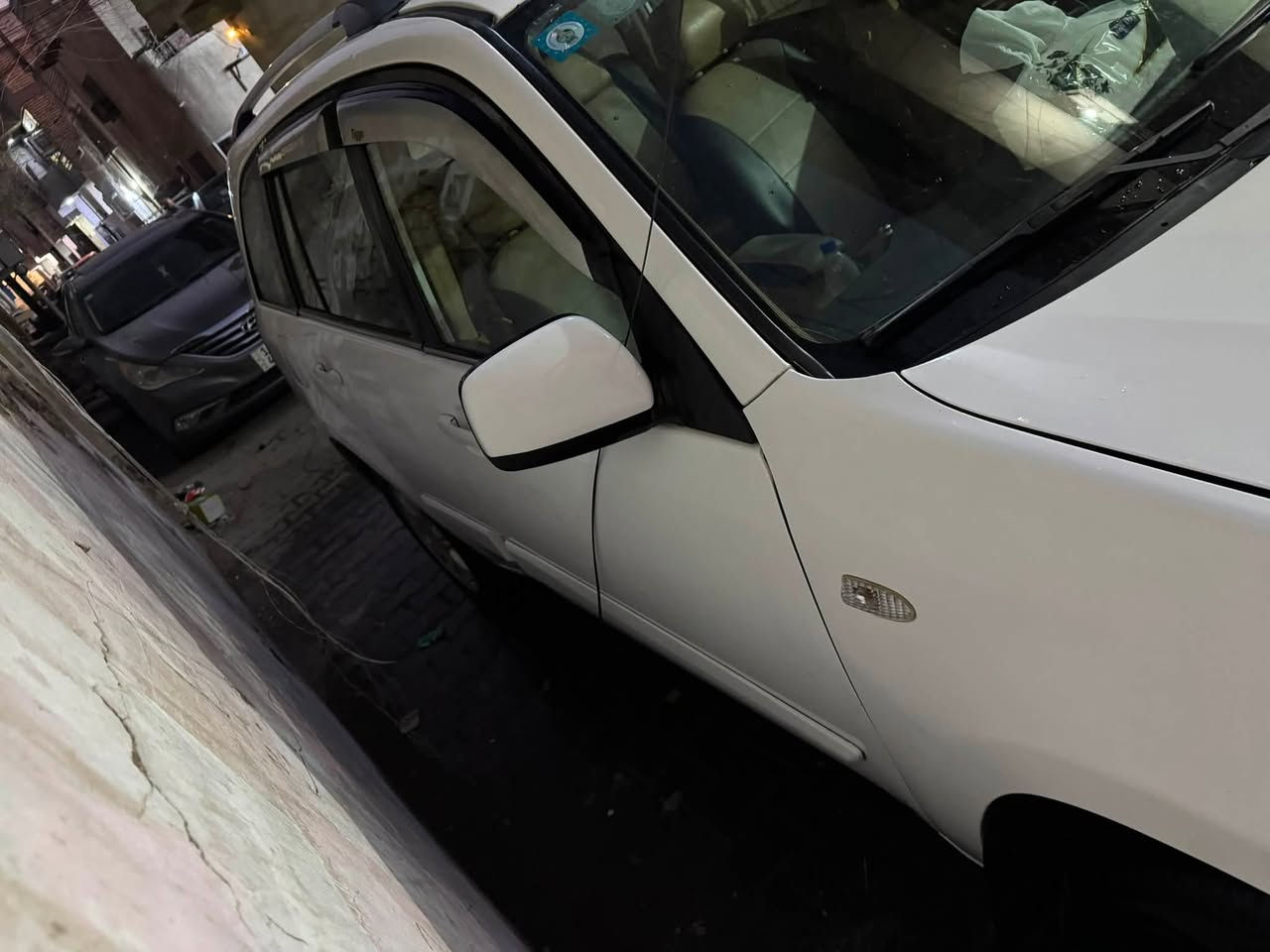 تيكو موديل 12 محرك 2000 كير ميكانيكي للبيع السيارة كفالة من الضربة والصبغ سيارة نضيفة ودواخلهة هم نضيف مناقصهة اي شي السعر 62 وبيهه مجال مكاني بغداد القاهرة 
*********** وهذا رقمي
