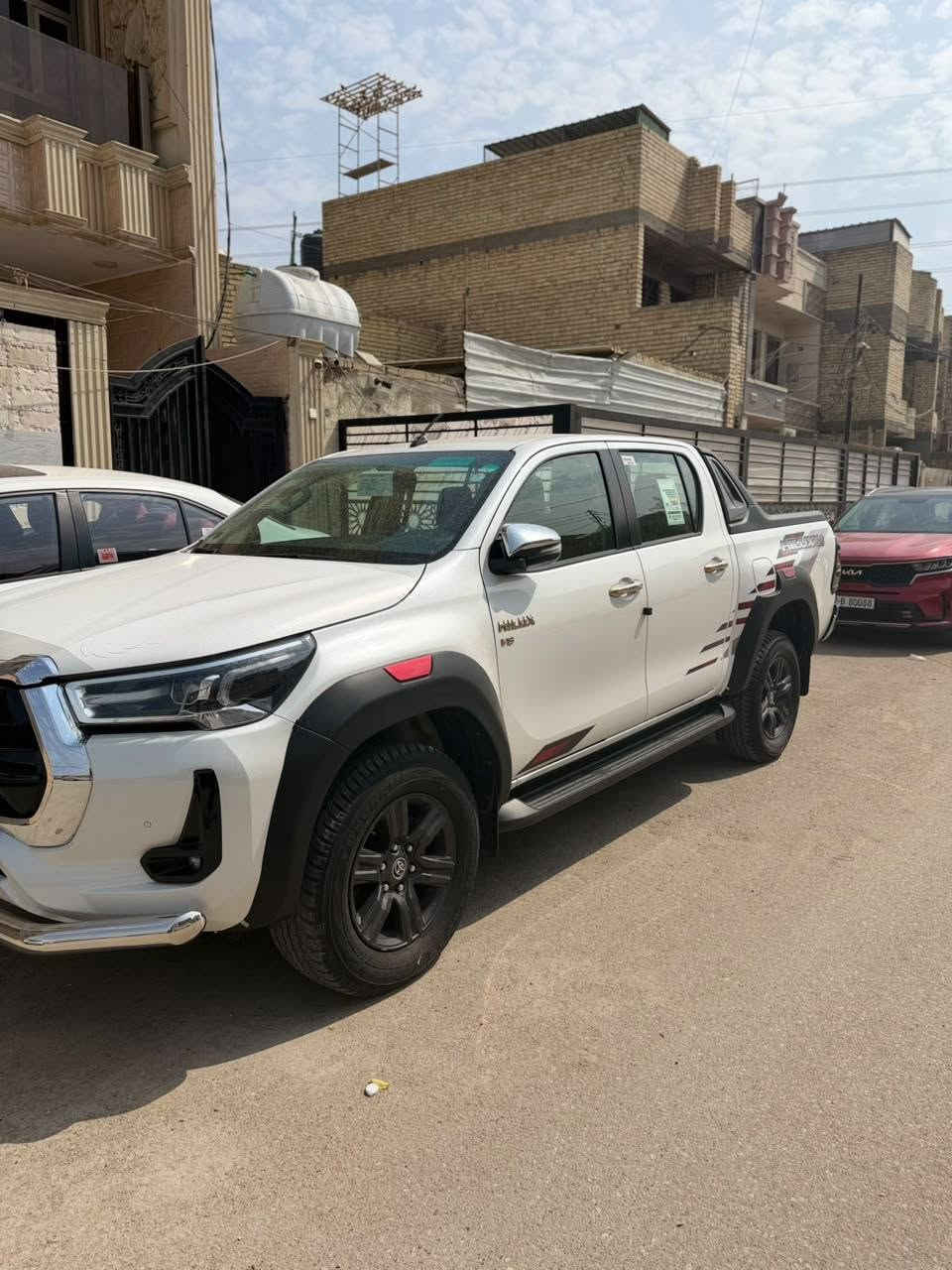 سلام عليكم هاي لوكس TRD 2024
مكفوله كفاله عامه عده تكحيل كرت بسيط باب الصدر عداه 
مكفوله من صبغ وتبديل وحالوب وبارد وPDR
السياره استخدام شخصي كويتي 
 رقم أربيل باسم عربي تحويل أو كاله
حجم المحرك 6 
ماشيه 53 ألف
مكان بغداد بلديات 
رقم ***********
