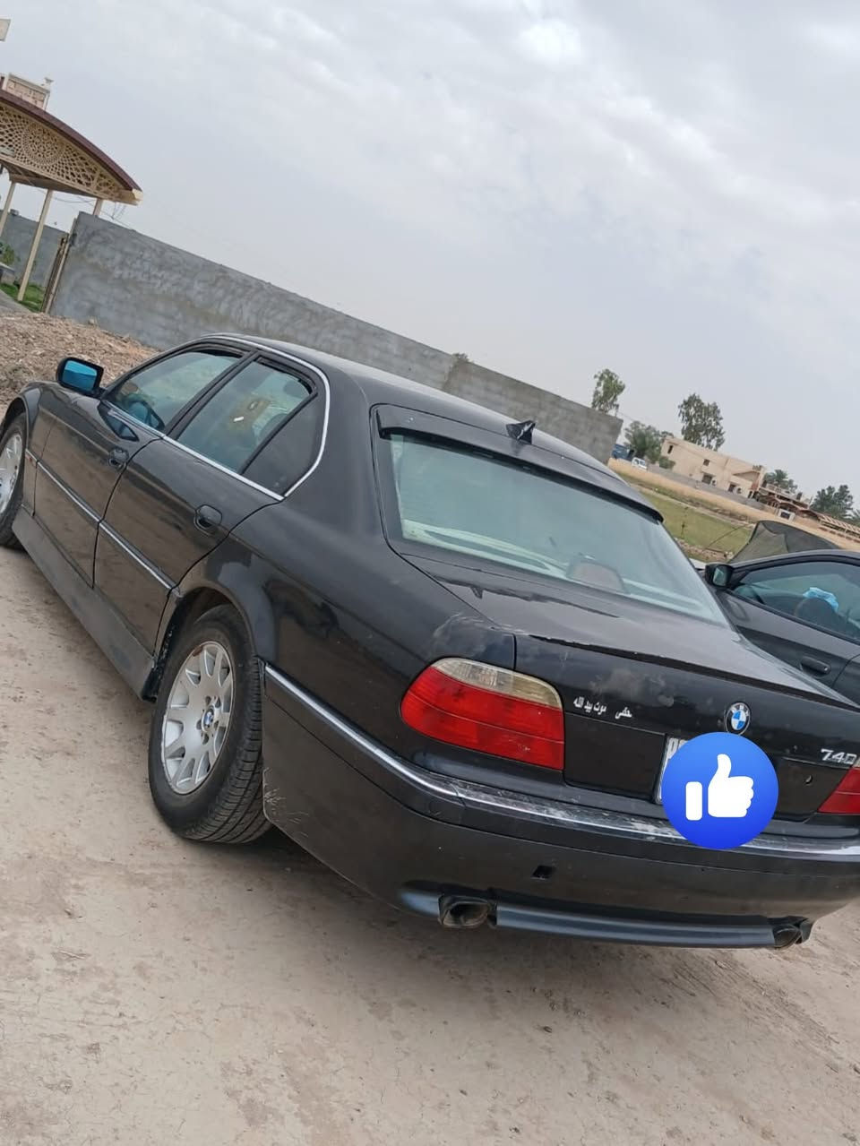 السلام عليكم
للبيعBMW خفاش موديل 95 حجم 740 V8 

رقم بغداد حداديه جديده تخم تاير كير محرك مكفولات تبريد جاهز مصبوغه عام 

منضومه زنون

بيع او مراوس حسب القناعه 
العنوان بغداد السعر 60$ بيهه مجال

***********
