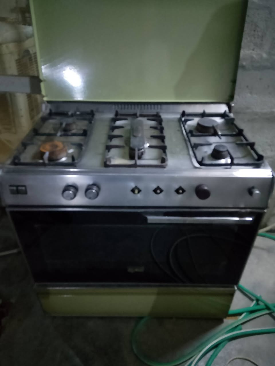 اغراض للبيع كلمن وسعرى شراي اتصل ***********
