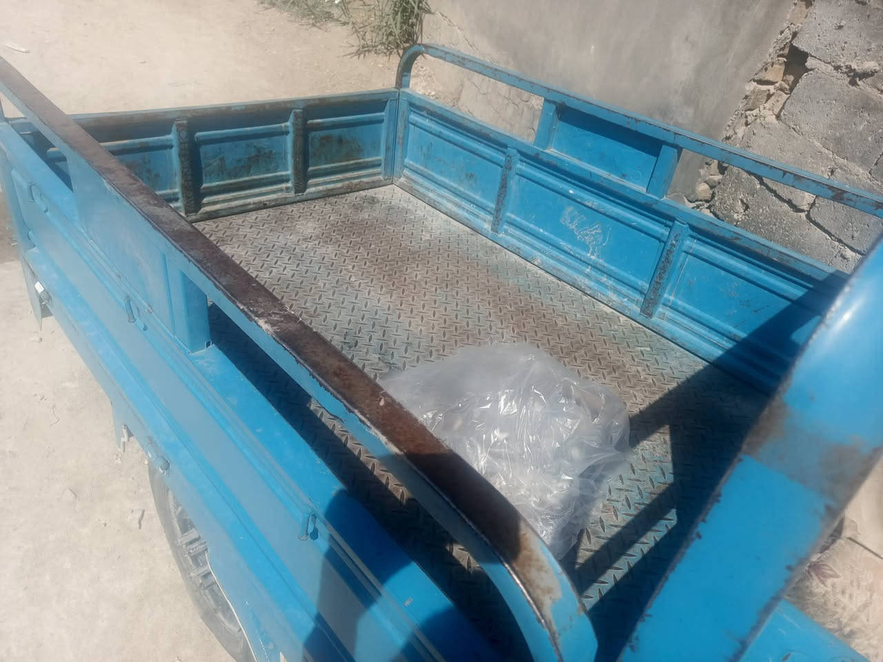 السلام عليكم
ستوته للبيع موديل عشرين 
كهربايات كلهه كامله المكان بابل حله  
***********
