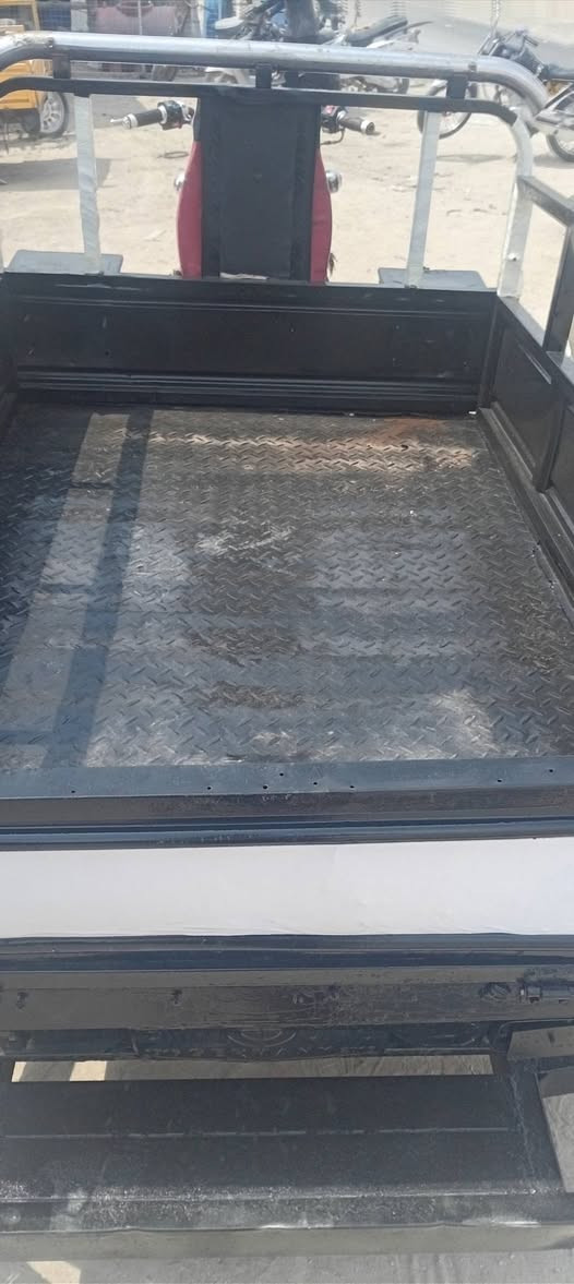 سلام عليكم ستوته وراق صوالي مديل 17مكينه 25شاصي مكفول كهربايات كلها شغاله سعر مليون 400وبيها مجال قليل للستفسار ***********او خاص
