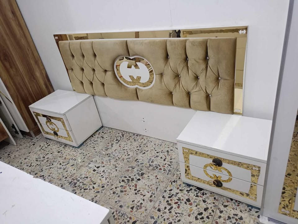السلام عليكم غرفه يلبيع بعده ب جيس جديده مكاني حي الجهاد سعره 500 ويه الدوشك طبي رقمي ***********

