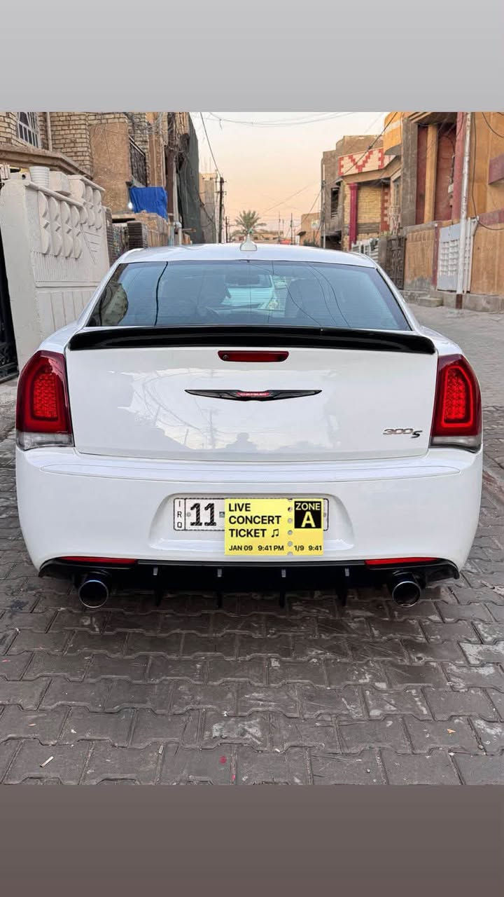 للبيع أوباما C300 V6 🇺🇸موديل 2018، ممشاها 200 ألف، السيارة استخدام يومي ومحرك وكير بحالة ممتازة، بدي نظيف ومرتبة، مواصفات الـ C300 المعروفه، السعر 185 ورقة وقابل للتفاوض بالمعقول. للجادين فقط، والاستفسار خاص صور الحادث والسونار  مكاني بغداد ***********
