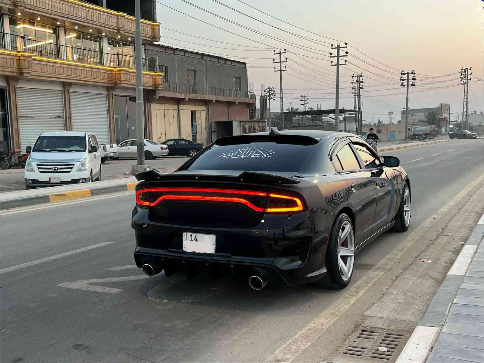 سلام عليكم السعر جوه سوك( 155) اوبيه مجال محتاج من رخصه الادمن البيع ( دوج جارجر R/T بلاك توب موديل 2017 اصل اصل رقم بصره الدولي سنويه وهزه جديده تحويل ثاني يوم سنويه ل 31 السياره جديده وجاهزه حادثه جاملغ وبنيد بدون دواخل السياره حلوه وجديده
مواصفات السياره سياره عليه نصبه فد شي بالشارع 
1/ مكينه وكير 5700
2/ تبريد منضومه جديد
3/ تخم تاير مع ويل نجمه خسفه قويه
4/ كشنات مخمل حضن تدفئه تبريد
5 / حداديه امامي خلفي جديده💯
6/ كير طياره 8 نمر
7/ منضومه زنون
8/ جامه اماميه بلورايز
9/ كاميرا خلفيه
10 / تحديثه وايد بدي بدون نفخات كامله
11/ صوت رياظي طرب 
وباقي مواصفات السياره معروفه والسياره جديده وجاهزه من كلشي وما ناقصهه اي شي الشراي يتصل وبلخدمه السعر جوه سوك  (155)  اوبيهه مجال الشراي يتصل وبلخدمه رقم الهاتف
(***********)  مكاني البصره اخوان كاتب تفاصيله كامله  والصور لي منشوره بلعلان حديثه اليوم
