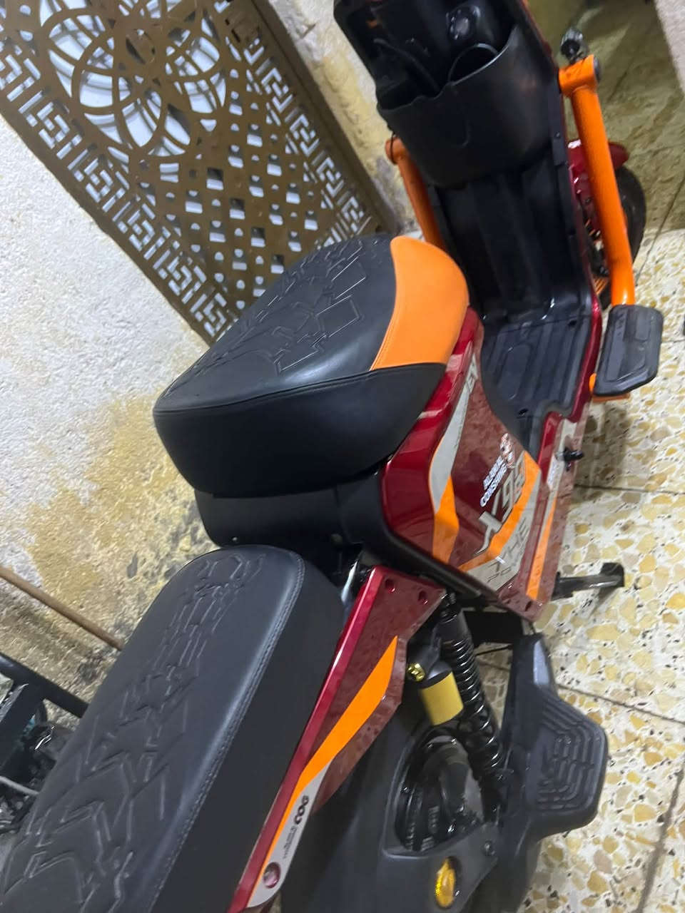 سلام عليكم اكس 900مديل 2026فول مواصفات نفس الي بل صوره بل نسبه لشاشه كانت تخربط لان عود اريد ارتب دراجه بدلت شاشه بهاي شاشه صارت نفس الي بل فيديو دراجه تشحن وكلشي مابيه 33امبير سعره مناسب مكاني بصره قديمه رقمي ***********
