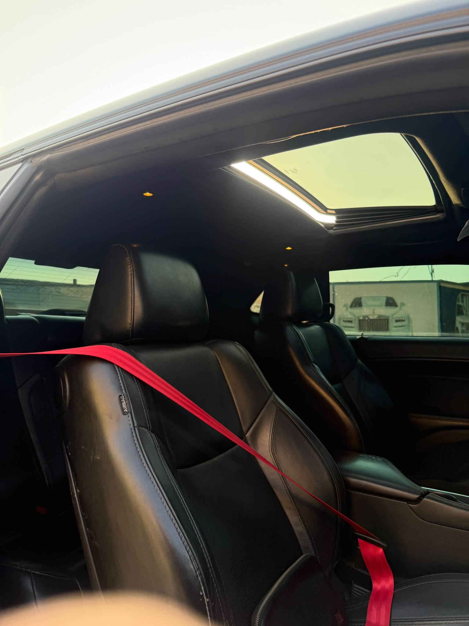 السلام عليكم السعر160$ وبي مجال
جالنجر 🔥 Dodge Challenger 
SXT Plus Super Track Pak 
V6
ماشيه 83 ميل
فول مواصفات
🔴فتحه سقف سلايد 
🔴شاشه كبيره سوبر تراك باك 
🔴شفتات ستيرن
🔴كشنات حضن وتدفئه وتبريد وكهرباء
 🔴مري تعتيم وهيتر
🔴المرأة الوسطيه تعتيم
🔴ستيرن كهرباء
🔴كامره وحساسات خلفيه
🔴فجوج بربمو رياضي
🔴دبلات سكات الصفر
🔴سستم صوت الباين
ويل 20 تو سايز
245/45/20
275/40/20
تخم تاير قبل اسبوع شديته كونتنتل الماني
باتري جديد
فيت بم اليوم شديته
ادامة منضومة الاحتراق بالكامل بلكات ونوزلات ومجال
عليها برمجه مراوح 85
برمجه وفتح سرعه تشلع الگاع
سياره معتني بيها وع ايدي 
حادثها موضح بالصور 
احزمه مبدلها احمر
لد دشبول متغير
منضومة تبريد جديده كمبريسر وراديتر جدد
مكاني ديوانيه_بغداد
***********
