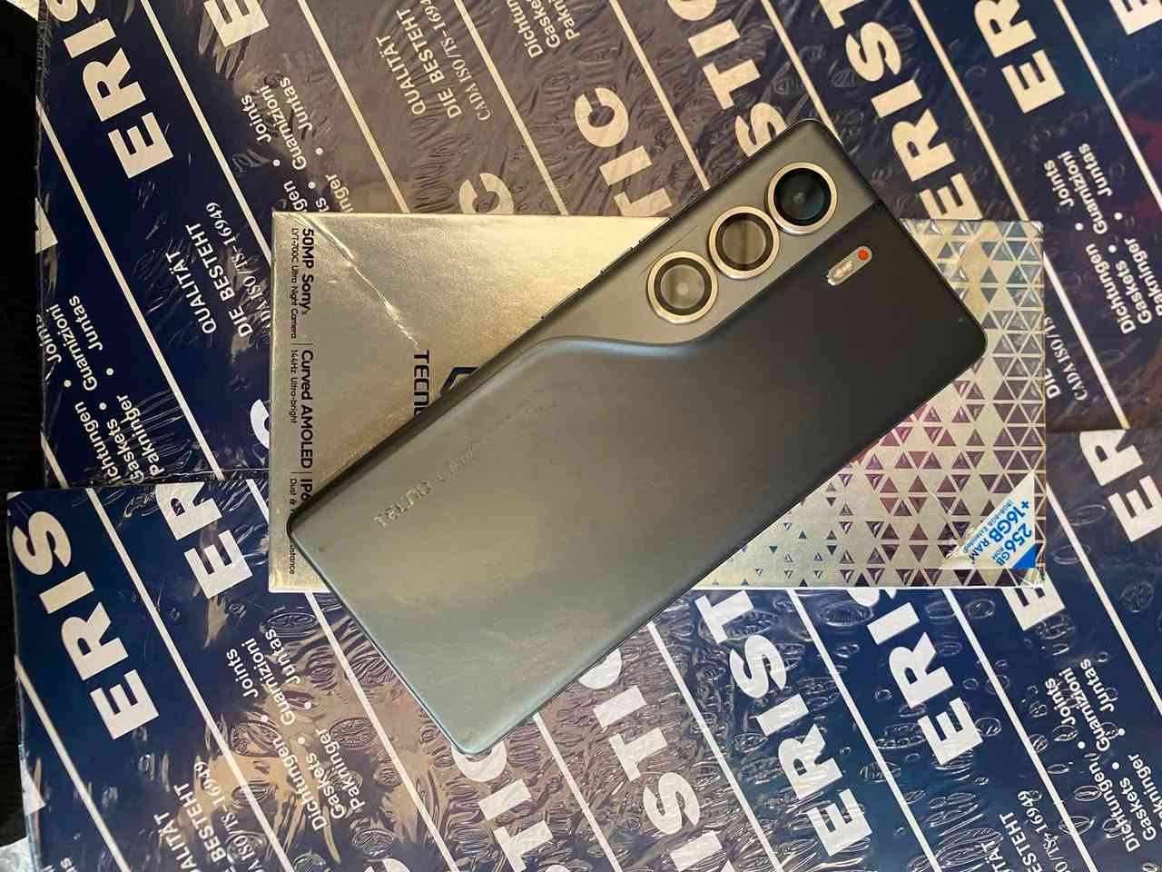تكنو كامون 40 برو 5G
ذاكرته 256 نضافه 100/100 

سعره خاص متواجد 24ساعه 

مكاني ديوانيه 

***********
