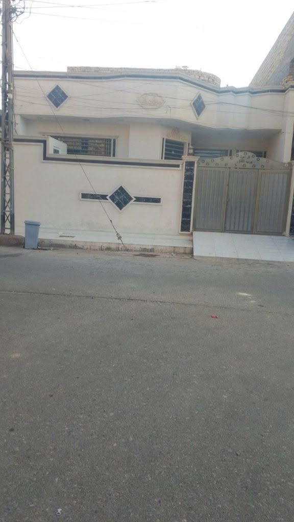 البيت اللبيع مساحه 200متر على شارع العام منطقة العابجيه الاول فرع على يدك يمنه البيت مطلوب سكان ابناء درجه اولى
