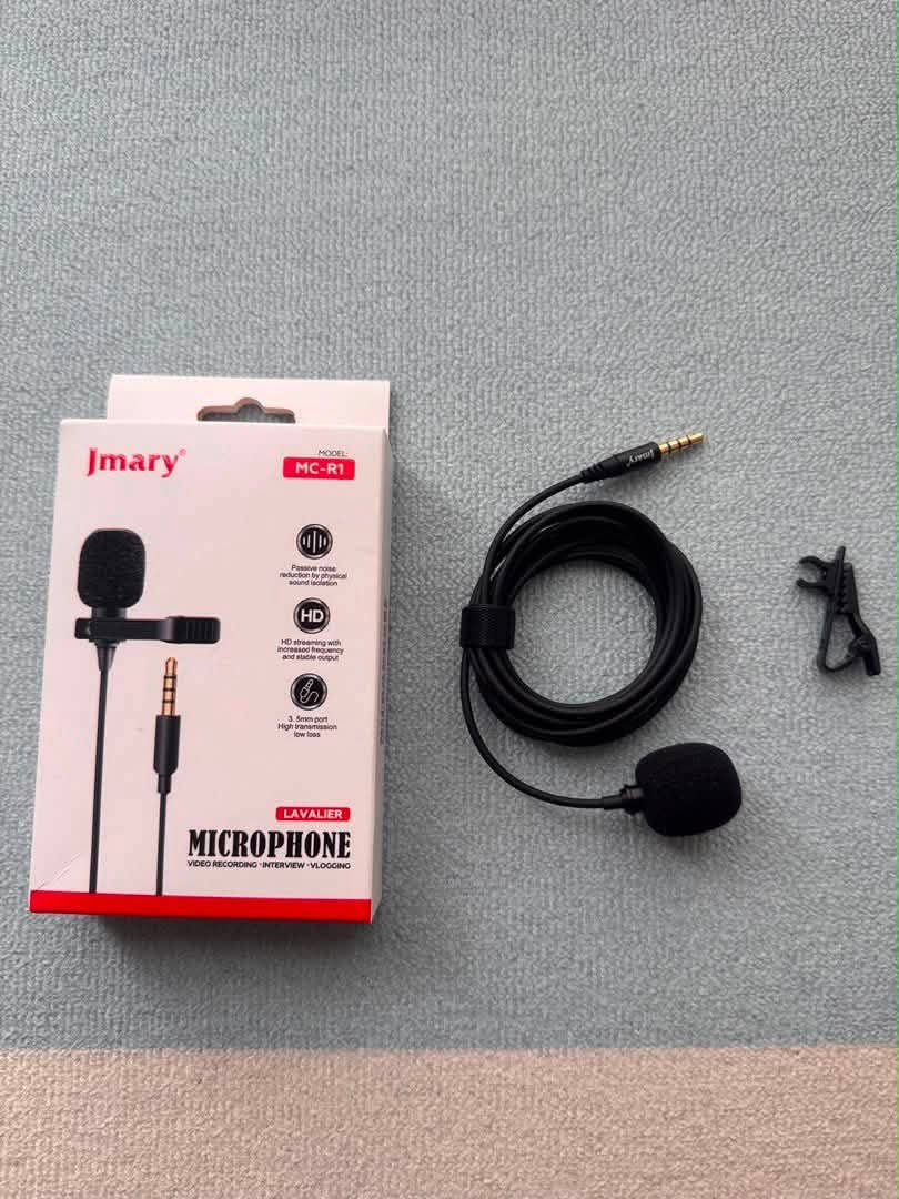 مايكروفونات Jmary الاحترافية — الحل المثالي لصنّاع المحتوى!
جدّد تجربة تسجيل الصوت بالفيديو مع مجموعة مايكات Jmary المتميزة:
1️⃣ المايك اللاسلكي الذكي (Jmary MW-19):
 📡 تردد 2.4GHz بمدى يصل إلى 20 متراً.
 🧲 تثبيت مغناطيسي قوي وسهل الاستخدام.
 🔌 قطعتين استقبال (2-in-1): تعمل مع الآيفون (Lightning) والأندرويد (Type-C).
 🔋 علبة شحن شاشة رقمية مع بطارية 300mAh وتقنية عزل الضوضاء.
2️⃣ المايكات السلكية (MC-R1 / MC-R2S / MC-R6S):
 🎙️ صوت نقّي جداً HD بفتحات متعددة (Type-C / 3.5mm AUX).
 🎯 مثالية للمقابلات، الفلوغات، والبث المباشر.

🚚 خدمة التوصيل السريع متوفرة لكافة مناطق العراق!

📱 للطلب والاستفسار (واتساب / اتصال): ***********
