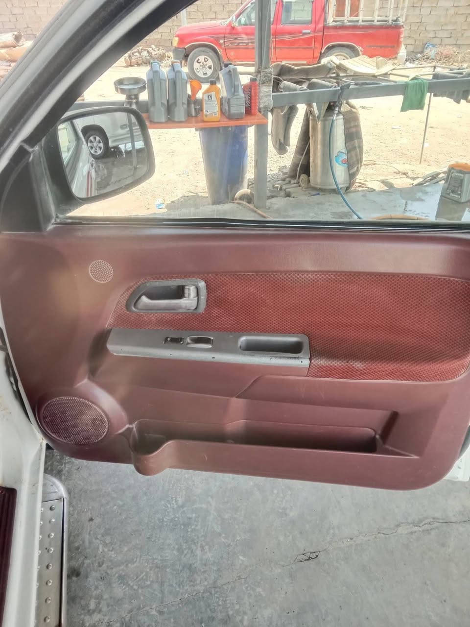 كريت ول ١٣رقم انكليزي ذي قار المكان ديوانيه البدبر بسمي محرك كير تبريد خير من الله السعر ٥٥ رقم تليفونك ***********
