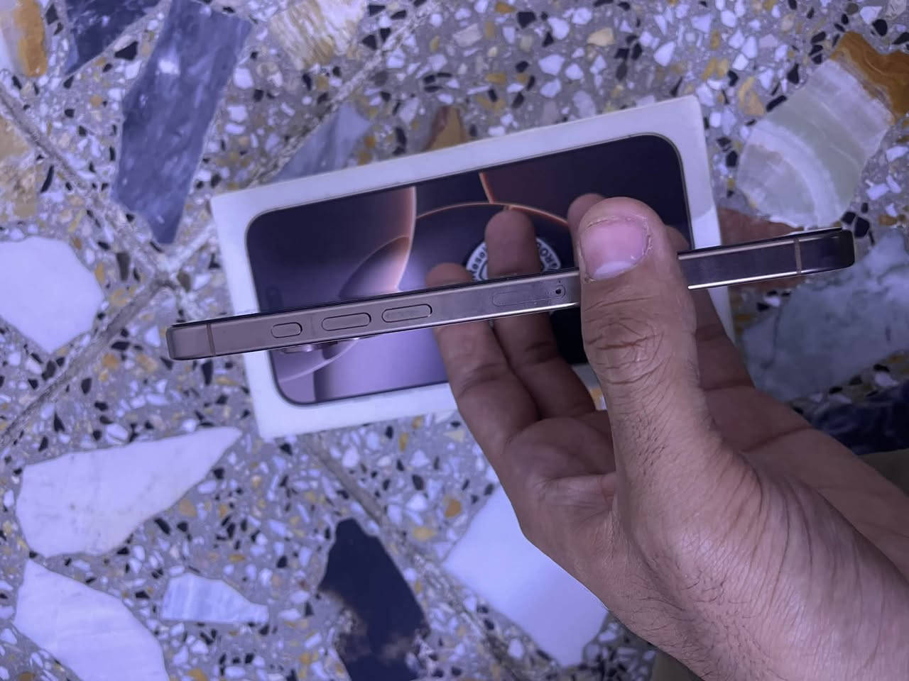 آيفون ١٦ برو ماكس • بطارية ٩١% • مكفول