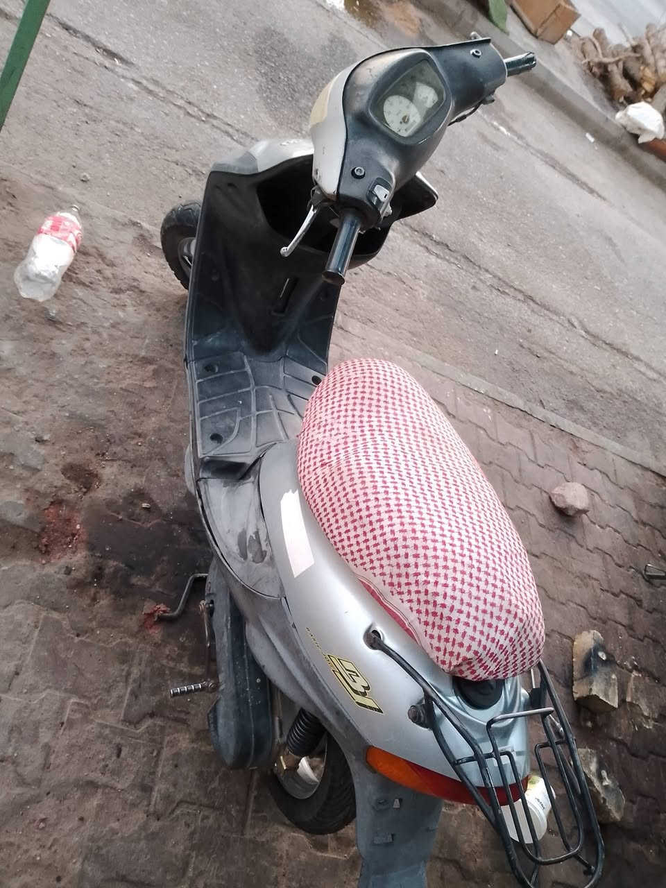بيجي نضيفه مكينه ناعمه مرتبه الدراجه عايزه جوزه وباتري سلف شغال كهربائيات شغاله سعرهه ٢٠٠ وبيهه مجال مكاني سماوه تقاطع القشله ***********
