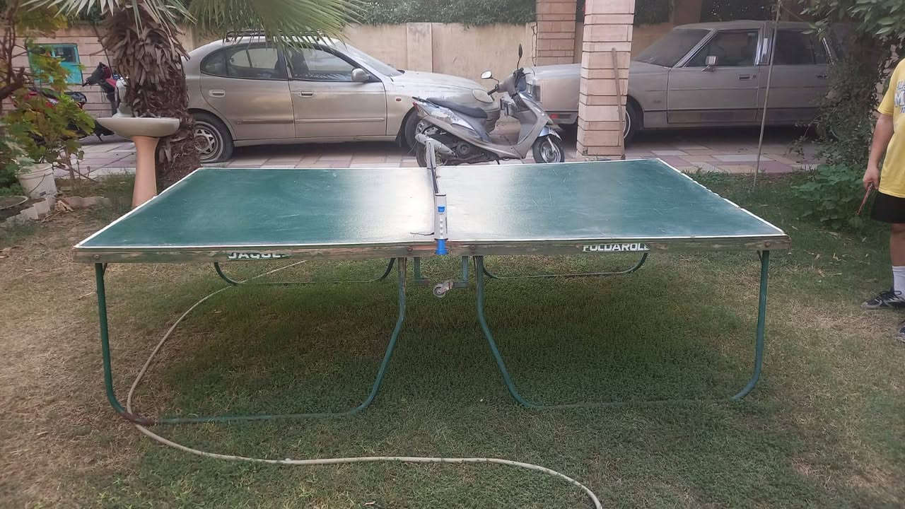 منضدة للبيع
١٢٥ بيها مجال بسيط 

*********** وتساب متواجد
