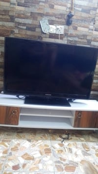 شاشه نوعيه سامسونك حجم 40 مابيها نت سعرها 125 عنوان العبيدي 0772443880...
