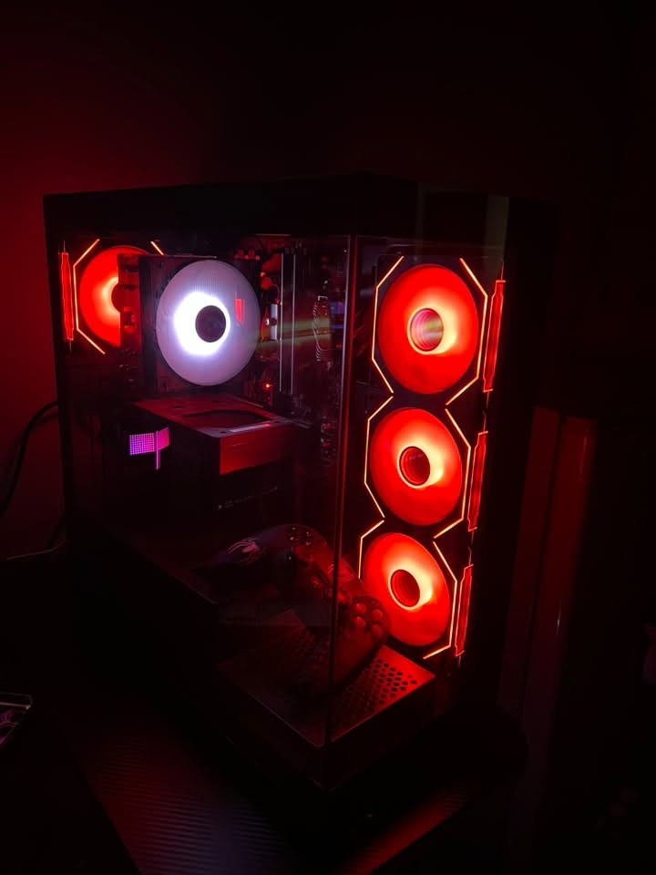 السلام عليكم
تجميعه للبيع 
المعالج : R5 5600X
كرت شاشه : RTX 5060 GIGABYTE
رام : 2x8GB 3200MHZ PUSKILL
مساحه تخزين : 1TB PUSKILL
مذربورد : GIGABYTE B550 AUROS ELITE
مبرد : AG400 ARGB
باور سبلاي : 550W BRONZE
تجميعه استخدام قليل قبل اربع تشهر اخذته بعده ب ضمان وصل موجود وكراتين كله موجوده 
مكان بغداد العامريه 
***********
