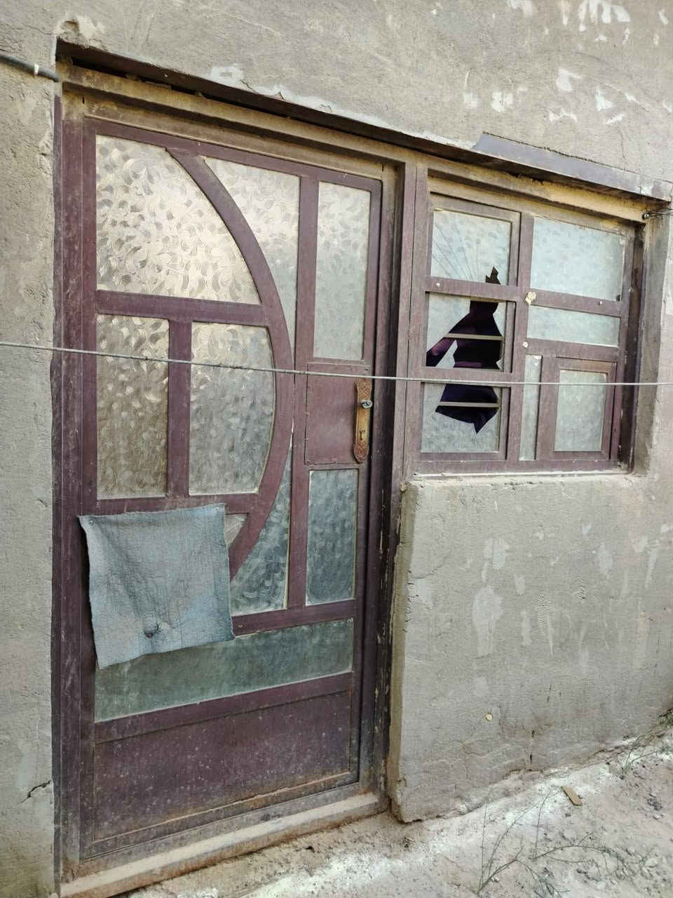 السلام عليكم 
7شباك
2باب وشباك دمج
باب ستقبال 1
محجر 
باب سلايت
***********
