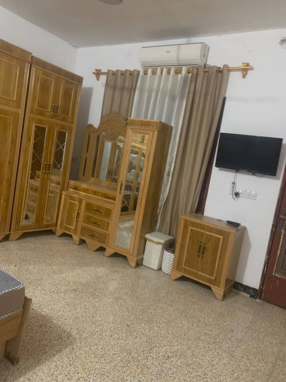 غرفه للبيع جديده استخدام ٦اشهر فقط 
‏‪***********‬‏
