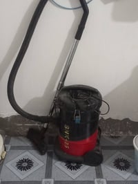 مكنسة كهربائية للبيع نضافه فول 07700059693
