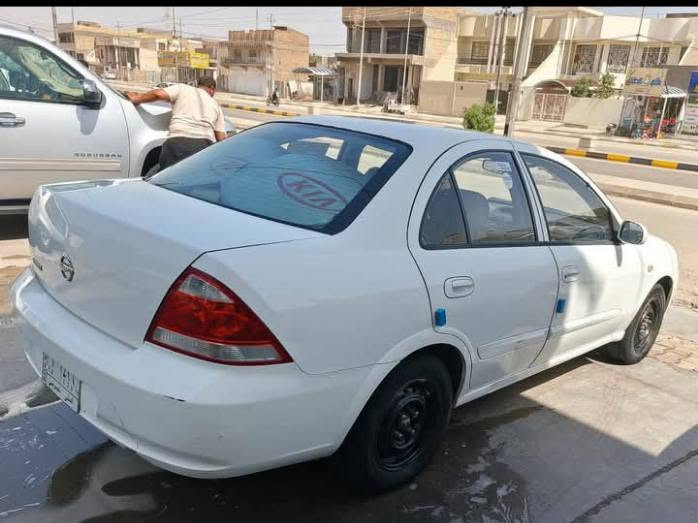 نيسان سني 2009 بدي كوري جاهزة من كلشي كير ومكينه نظيفات تبريد ثلج مكفوله ماعدة بارد شويه بالجوملغ الامامي تحويل مباشر  مكاني ديوانيه بيع او مراوس السعر 88 وبيهه مجال بسيط ***********
