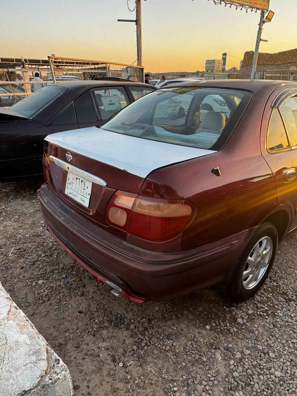 نيسان سني ياباني موديل 2000 رقم بغداد تحويل مباشر محرك اسود جديد كير أوتوماتيك تخم تاير صدر داخل مصبوغ حزام بدون ضربه كهربائيات كلها شغاله سياره جديده وجاهزه مال جناي السعر 55$ مكان رمادي جويبه /***********

