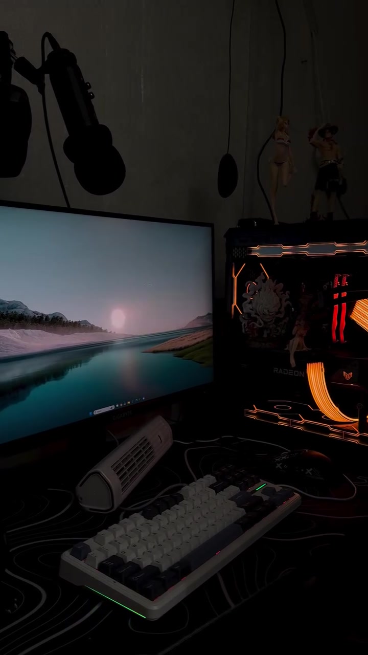 السلام عليكم الحلال للبيع
المواصفات 

CPU: Ryzen 5 7600x
Ram : 32GB 6000mhz DDR5
 CPU Cooler: DeepCool 360mm
 Motherboard (M.B): Asus TUF X670E WiFi DDR5
 Graphics Card (GPU): Asus TUF RX 7800 XT 16GB
 Case: Asus TUF G502
 Power Supply (PSU): GIGABYTE 1000W
 Fans: N10 ARGB (10 Fans)
 Cables: Asiahorse ARGB Extension Cables (24-Pin & GPU)
 Storage:
 M.2 Samsung 970 EVO 1TB
 M.2 T Force  1TB
 M.2 T Force 500GB

وياها يجي شاشتين

1/ Gigabyte 2K 170HZ 
2/ FH 100HZ
وميز كمينك كبير وكرسي طبي
وكيبورد aula 
وماوس X20 
ومايك فانتيك 
وماوس باد 90CM
وسماعات كيمنك corsair 
وكراتين التجميعه كامله موجوده حتى كراتين الشاشات يعني تشد وتلعب 
للبيع التواصل خاص 
***********
