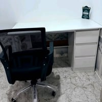 ميز مكتب بتصميم بسيط خشب MDF سمك 13 ملم  القياسات 📏 العمق 50 سم * العر...
