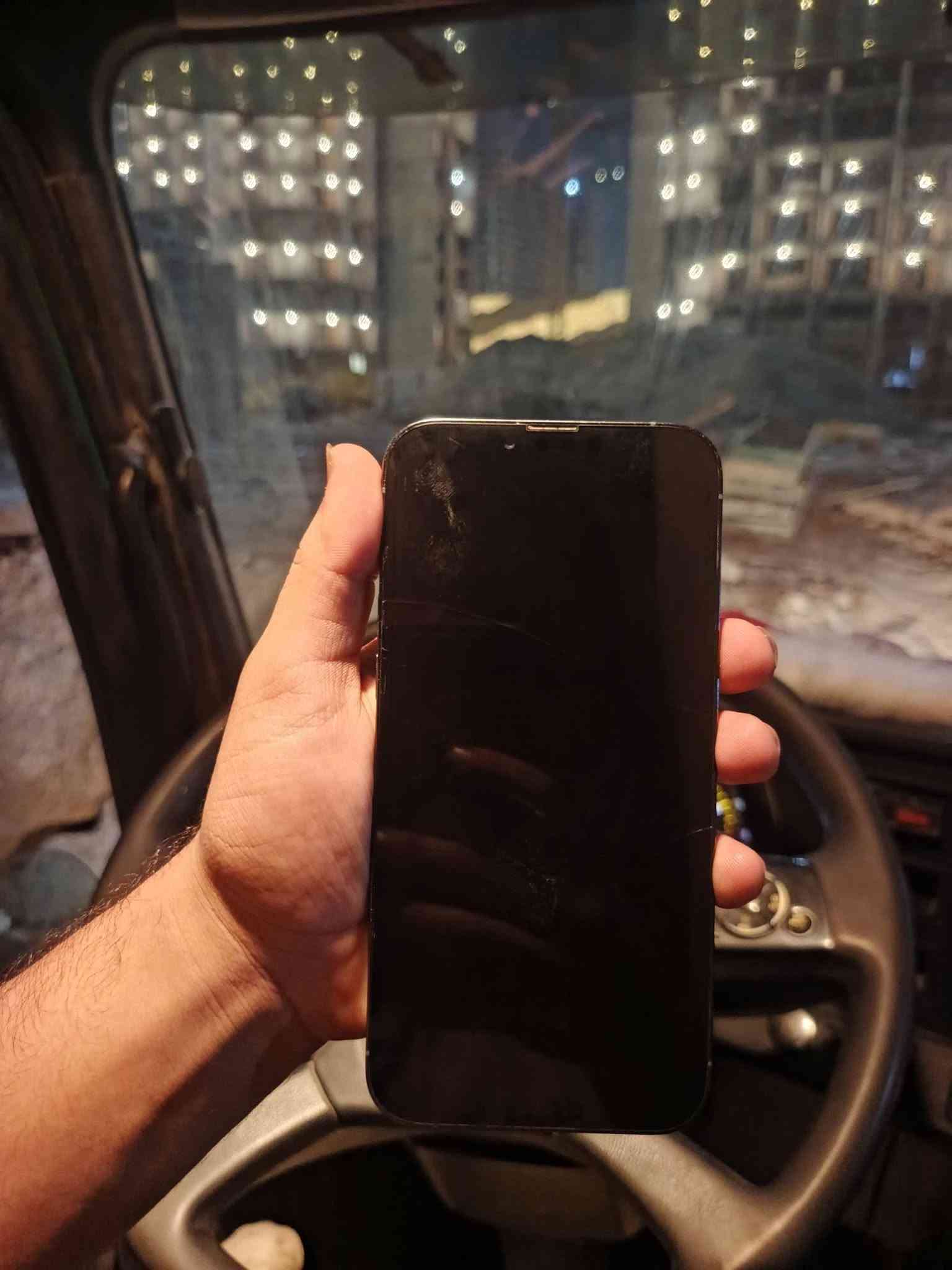 ايفون ١٣ برو ماكس • ٢٥٦ • ظهر مكسور