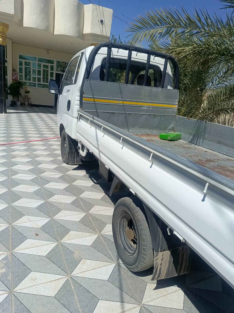 سيارة كيا حمل نضيفة اولة تبريد ثلج لا بارد لا صبغ لا تكحيل رقم ديالى سنوية 2027 هاتف ***********العنوان ديالى الخالص ناحية السد العضيم
