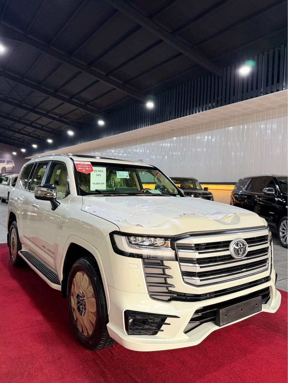 Land cruiser VX 2024    
الف 14 KM📦
لاندكروز VX   
مكفول كفاله عام من كلشي
٤ تاير دنلوب جديد‏‎
سنة الصنع: 2024
‏‎ضمان شركة SAS
كل غراض بلادي موجود
ماشييه  14 الف  كم 
‏‎المواصفات :
-المصابيح:  LED
-كاميرا  
‎-نظام الصوت JBL
- محرك 6 سلندر 4.0L
‏‎- فتحة سقف ( سلايد ) 
-٣ شاشات 
- شاشات ترفيه خلفية
‏‎- مقاعد جلد-تدفئة-تبريد
‏‎- مقاعد كهربائية 
- مقاعد امامية تبريد 
- ⁠تبريد وتدفئة امامي خلفي 
‏‎- بصمة الابواب 
‏‎- صندوق كهربائي
‏‎- مصابيح LED و زينون
-7 راكب 
-شحن واير ليس 
-حساس امامي خلفي 
‏‎- حجم العجلات 20 inch 
مكفول كفاله عام كلشي مابيها بل باكيت
تخم تاير دنلوب جديد 
مكفولة كفالة عامة من الدعامية إلى الدعامية
‏‎ بدون صبخ .بدون بارد
‏‎دعاميات هم بدون صبغ ،رمل مابي بقية كلها بشرط

محرك كير بشرط مامفتوح
‏‎سيارة حيل نظيفة كلشي عل بلاد لوك
‏‎سنوية زنكة كلشي جديد مدفوع لـ2029
‏‎باسمي السنوية بشرط تحويل و غرامة 
‏‎سيارة مابيـها دينار مصرف كامل من كل نواحي

نفسي يوم /تحويل و وكالة حاظر 
مكاني /داخل سليمانية
سعر 685$ 
***********كوردي
***********  عربي السليمانية, العراق
