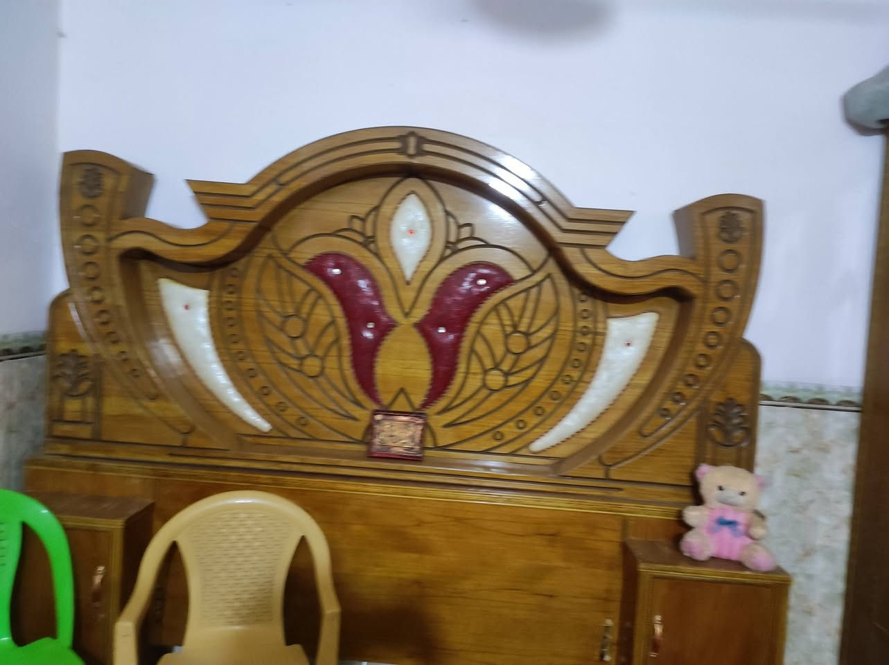 غرفه للبيع كامله ***********
