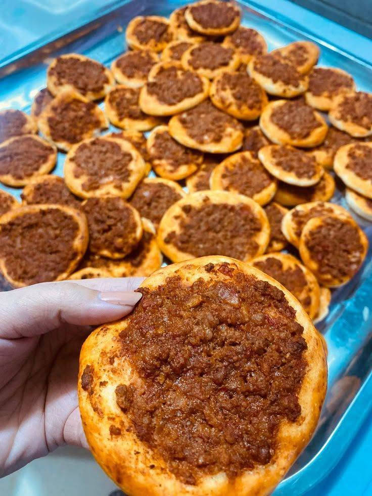 فطاير دجاج • فطاير كرفس • توصيل